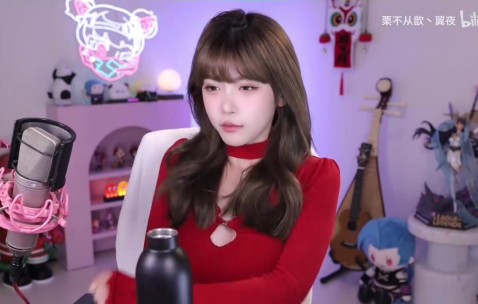 j9九游真人游戏第一品牌登录入口她可太懂网友想看什么！周淑怡镜头前展示“伤疤”：在家就能看马里亚纳海沟