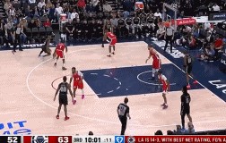 j9九游真人游戏第一平台发动机！哈登连续助攻喂饼小琼斯 快船持续发力取得两位数领先