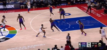 ag九游会亚洲真人第一品牌打谁都是一步过！马克西26中15&9罚全中轰下全场最高的43分！