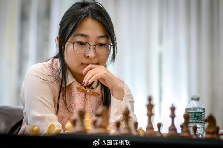 ag九游会亚洲真人第一品牌2025国际象棋女子世界冠军赛，居文君四连胜逼近五连冠