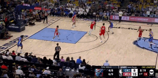 九游会j9官网真人游戏第一品牌手热！亚历山大半节时间4投全中独得8分2助 率队咬住比分