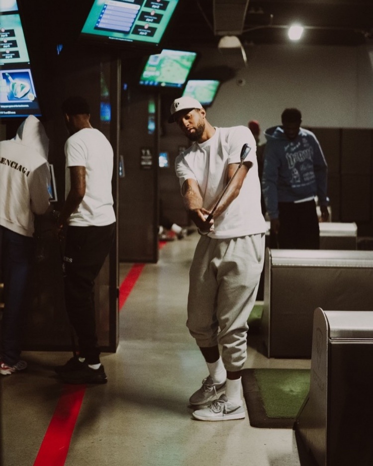 九游会·j9官方网站乔治：我打高尔夫被网友喷 谁会24小时都工作 乔丹也打啊